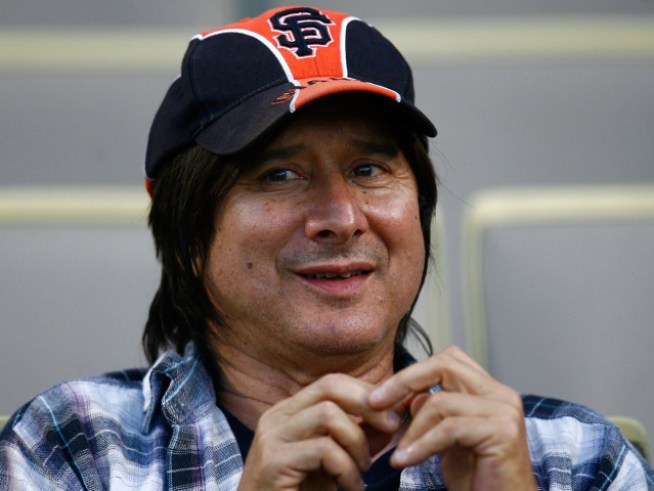 Steve Perry Would Prefer Dodgers Fans Stop Believing
