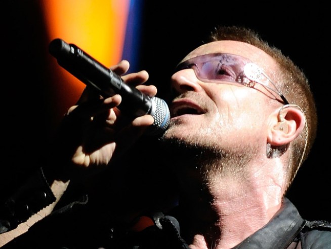 U2 Livestreaming on YouTube