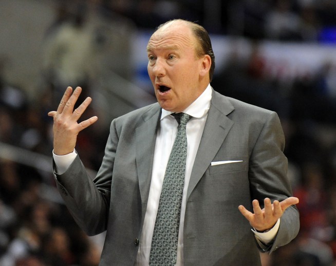 Dunleavy Out as Clippers Coach