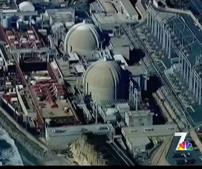 Commerce Secretary Rules for California Beach, Against Toll Road