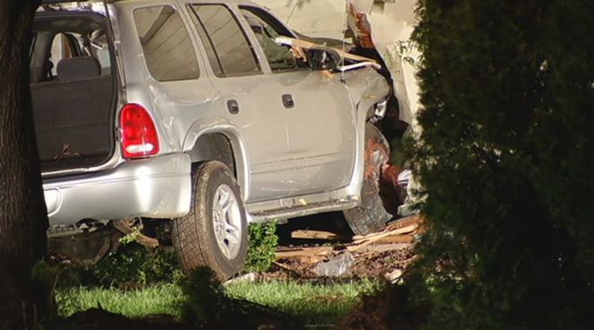 A driver crashed his car into a home on Elm St. in Rocky Hill.  According to witnesses, the driver was across the street at Elm Ridge Park, lost control of his Dodge Durango and slammed into the side of the attached garage.