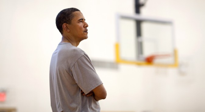 Obama Picks Lakers In Six Games