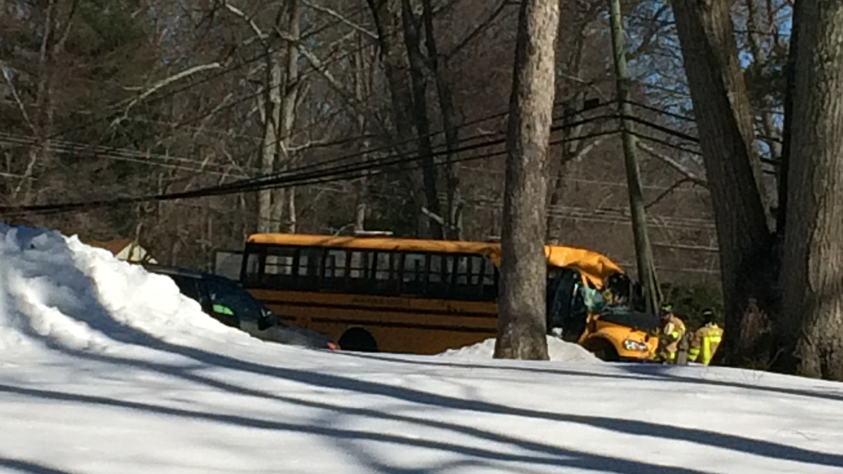 Country Club Road in Avon Remains Closed During Investigation Into Fatal Bus Crash