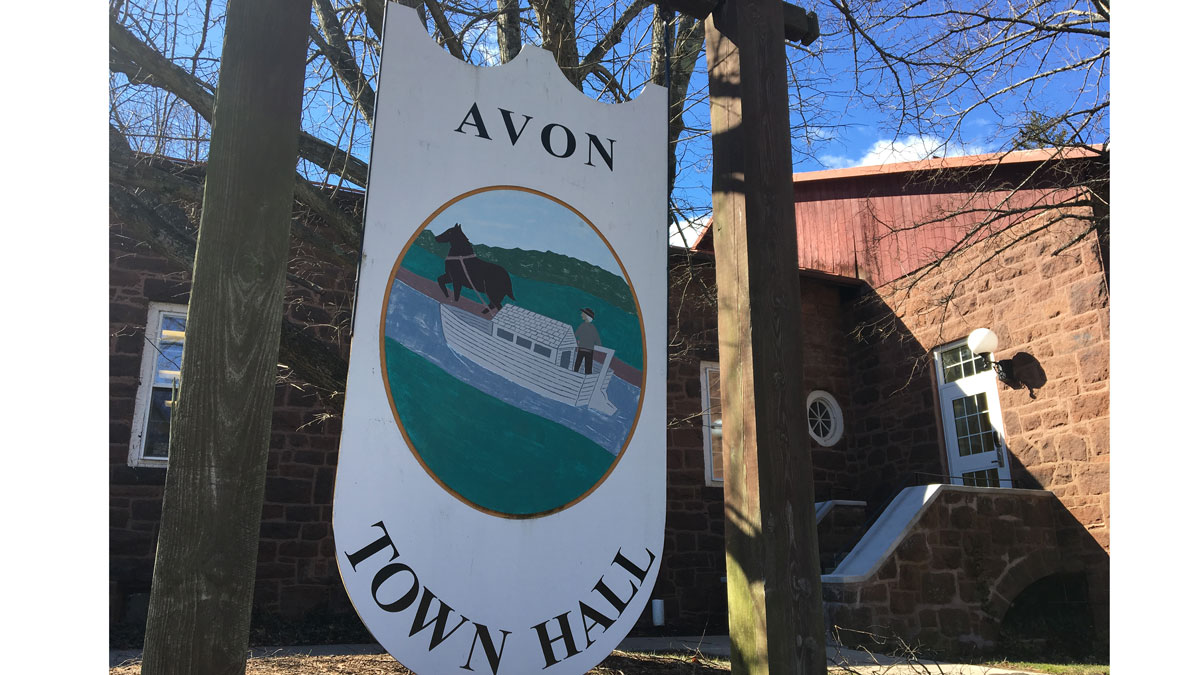 Avon Leaders Worry for State Budget