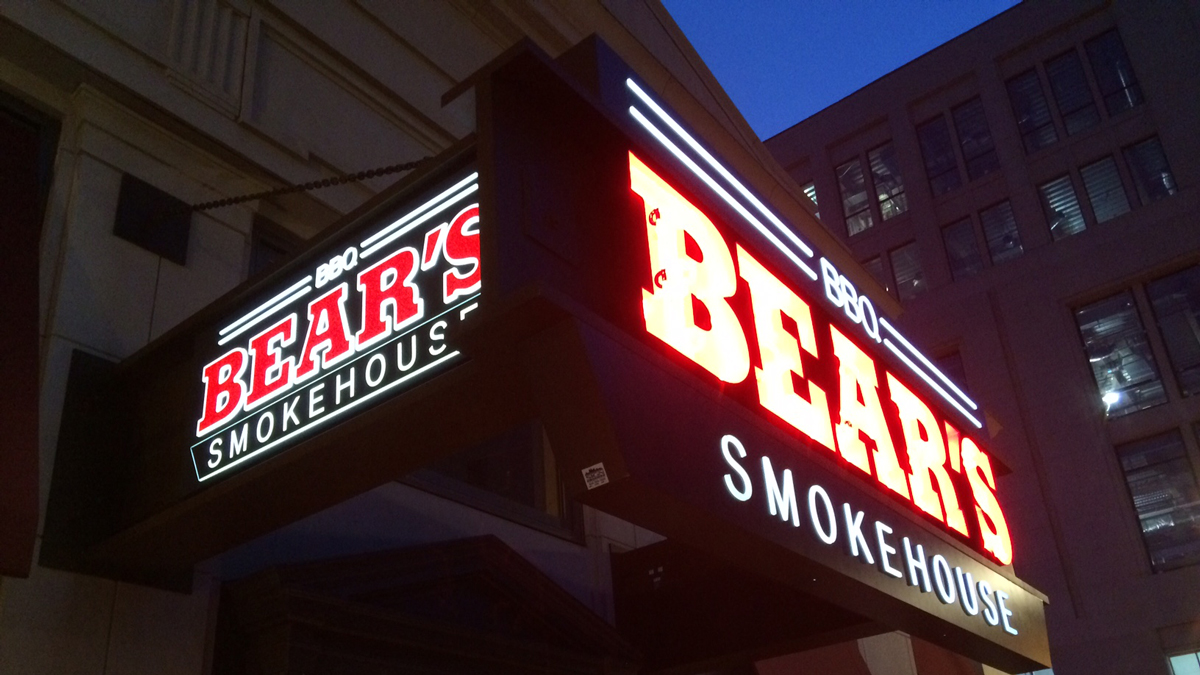 Bear's Smokehouse BBQ to Offer Minimum Wages of $15 an Hour