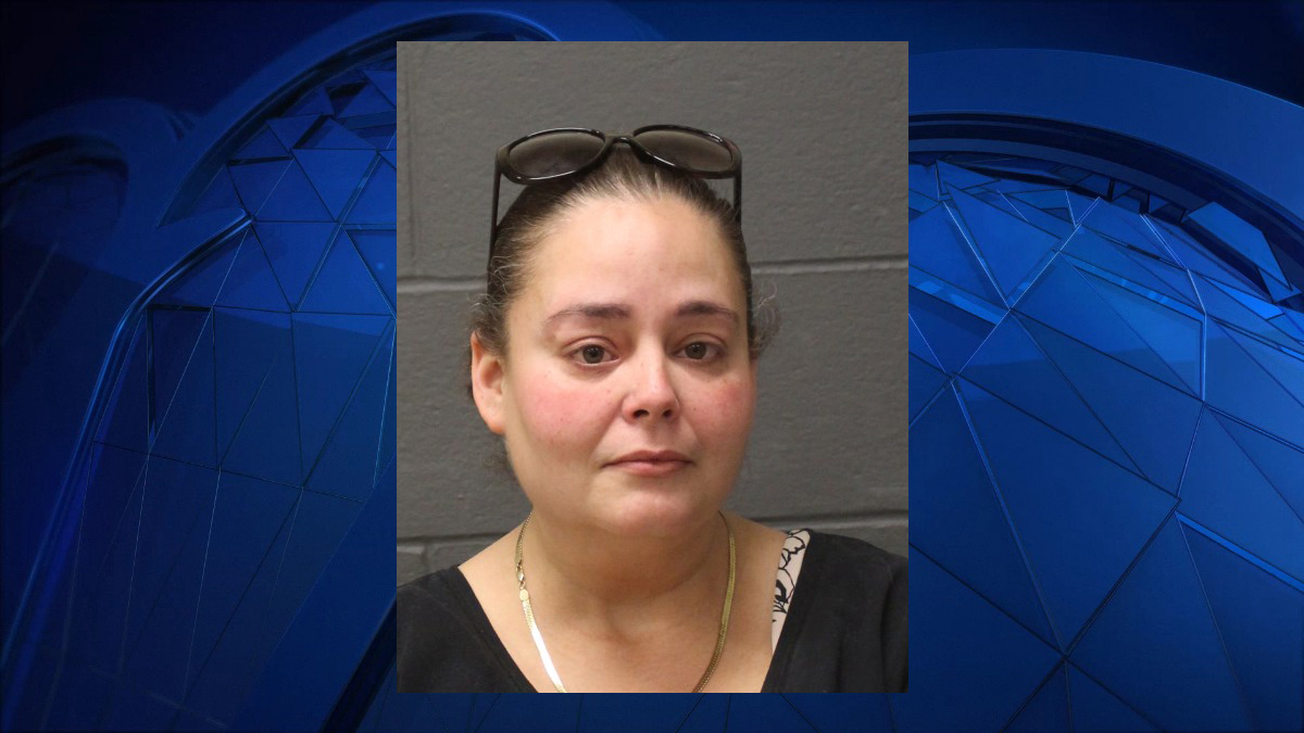 Woman Charged With OUI After Crashing With Children in Car