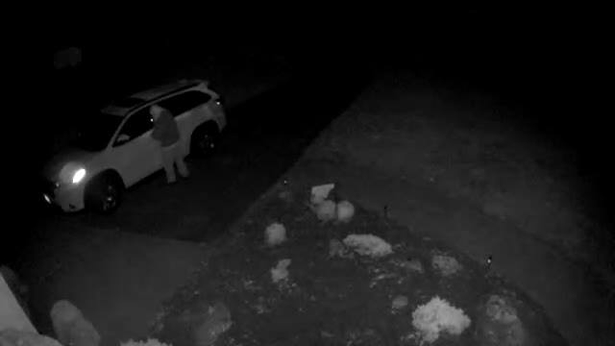 Car Thieves Strike Unlocked Cars in Colchester