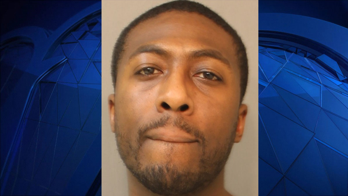 Man Arrested for Peeping at East Hartford Couple Having Sex: Police