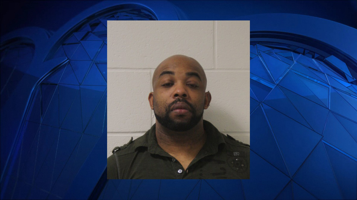 Suspect Held 3 People Captive in Branford Motel Room: PD