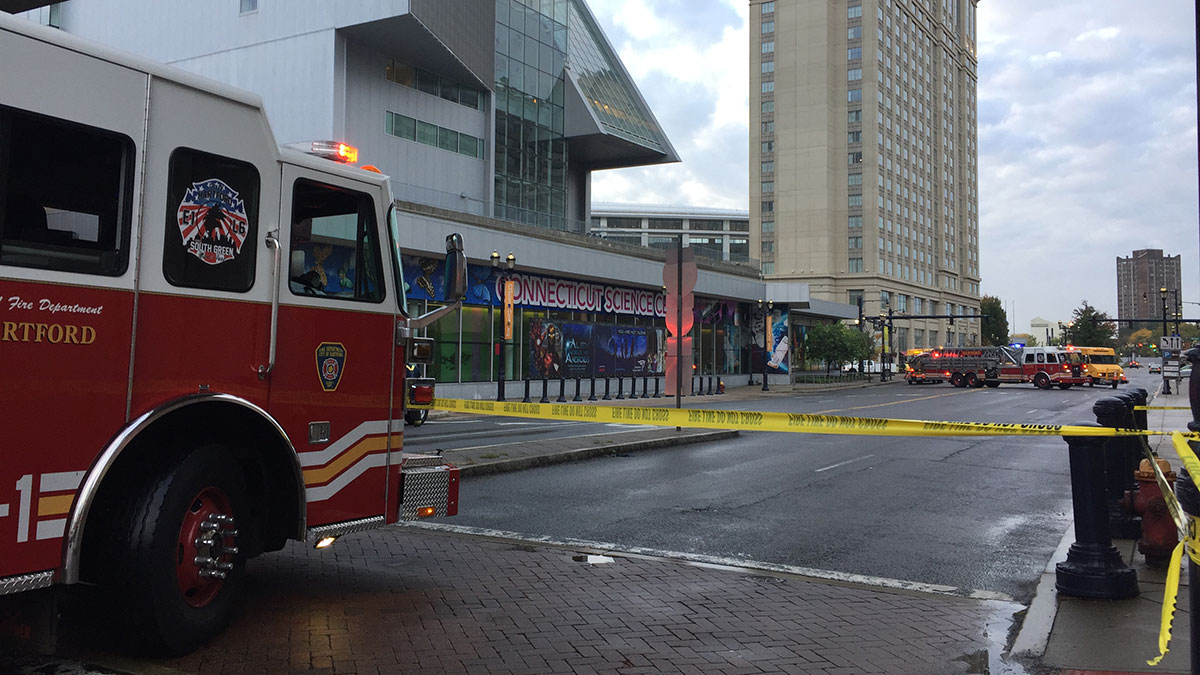 Columbus Boulevard in Hartford Reopens After Smoke Rises from Manhole