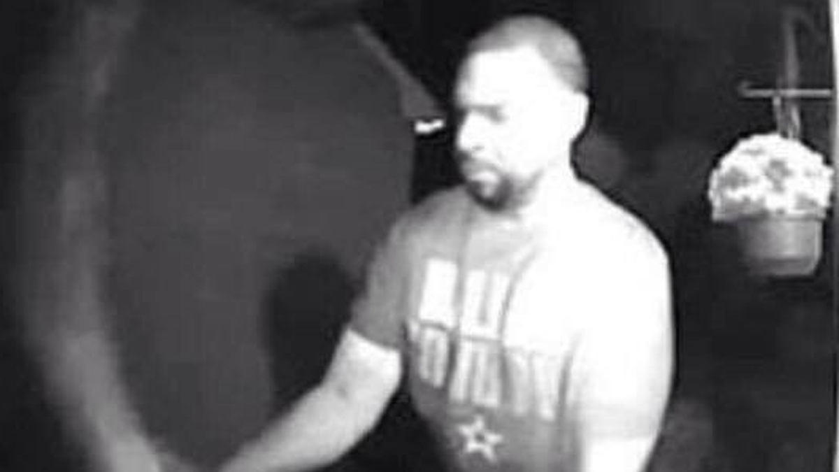 Suspect Tried to Enter Homes in Ellington: State Police