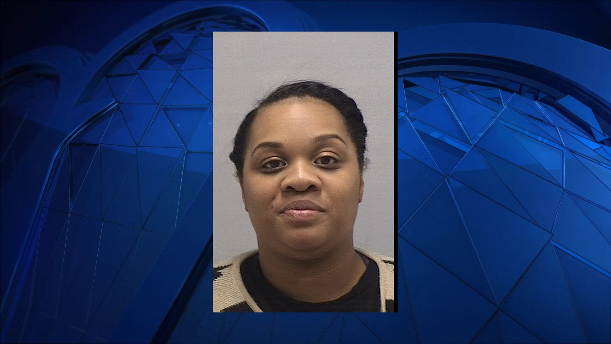 Hamden Woman Turns Herself in for 2009 Dine and Dash: PD