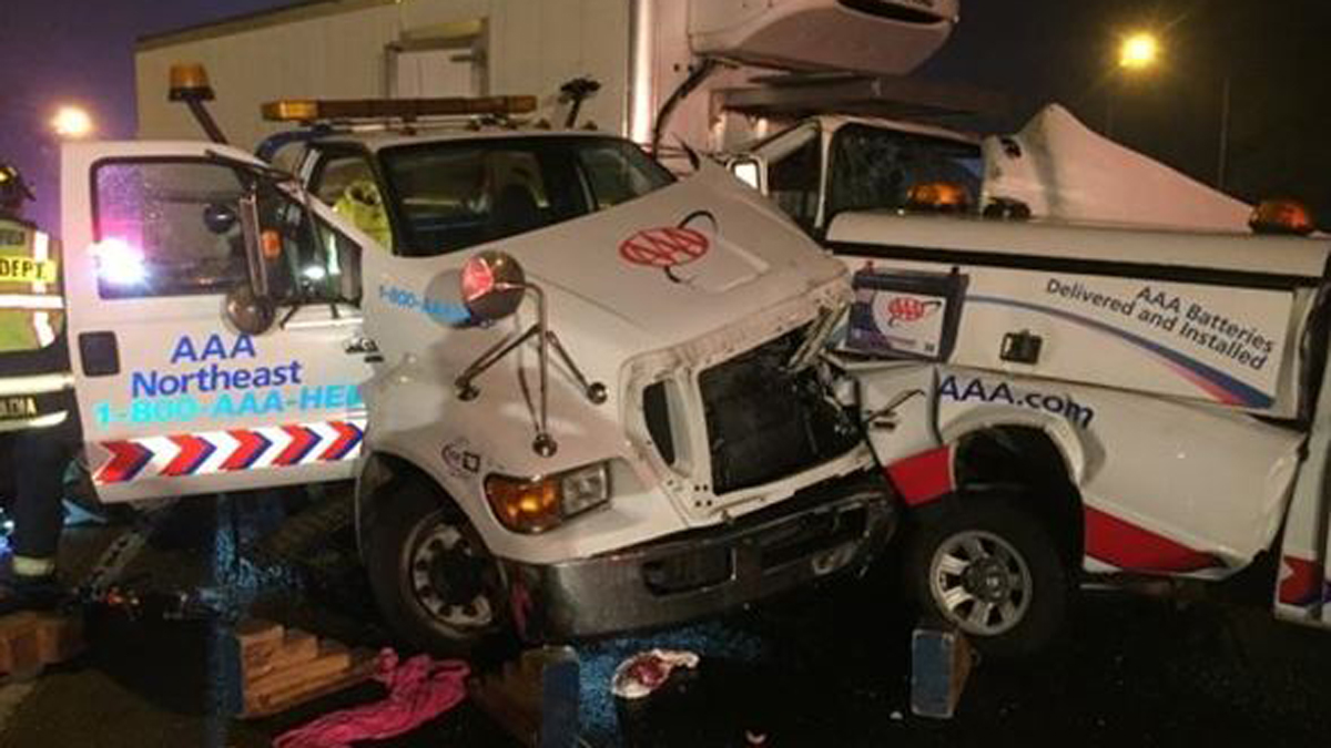 2 Trapped After Crash Involving Tow Truck on I-95 South