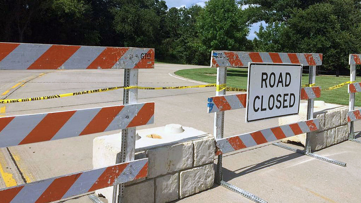 Cow Hill Road Closed in Killingworth Due to Crash