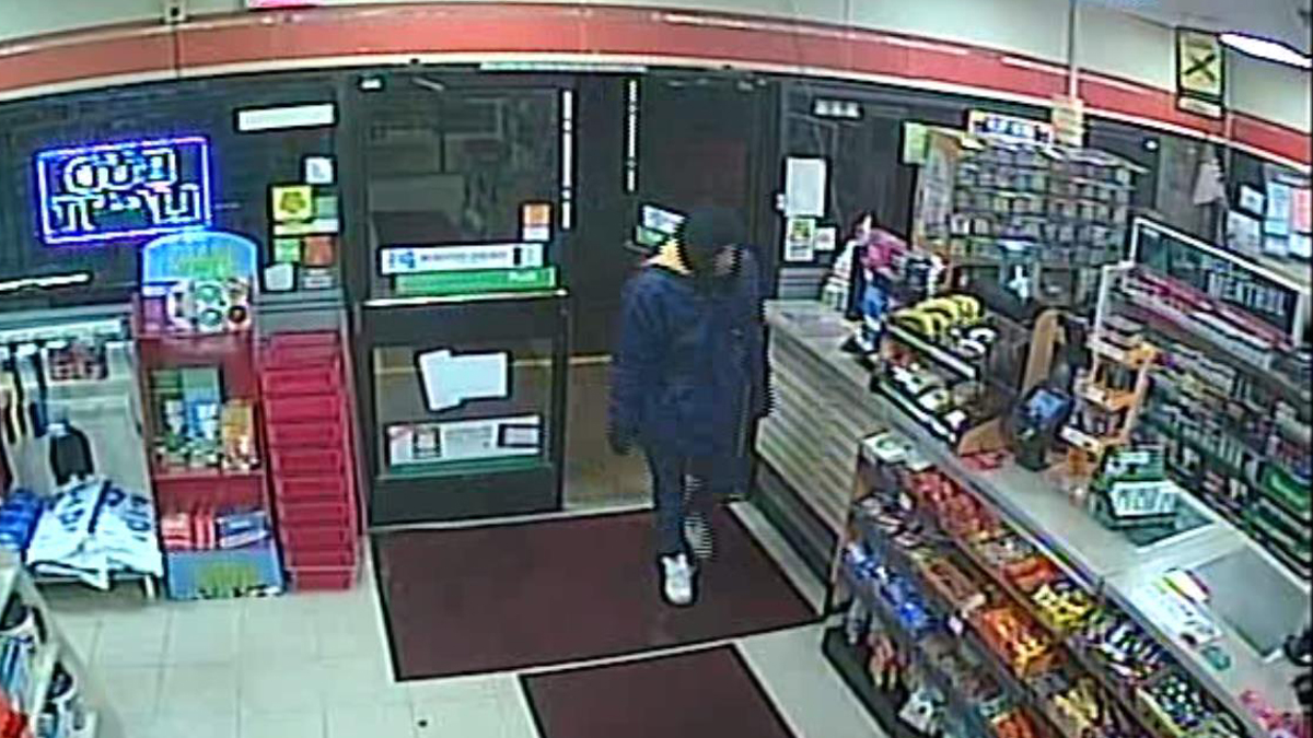 Police Seek Suspect in Manchester Armed Robbery