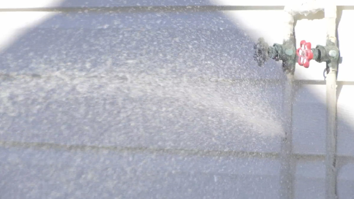 Keep Your Pipes From Freezing During the Winter