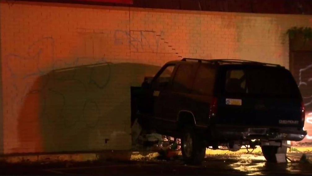 SUV Slams into Hartford Grocery Store