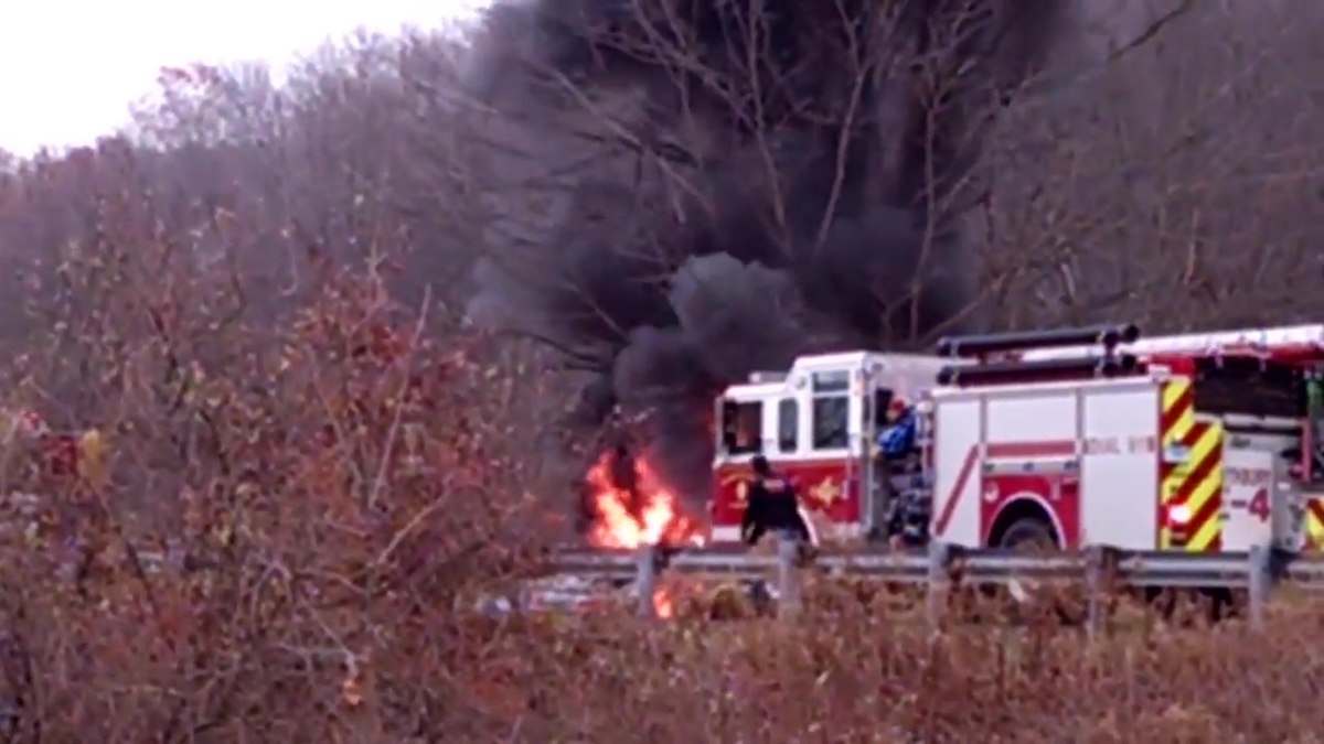 2 Dead After Crash on I-84 in Southbury