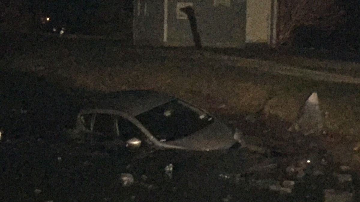 Man Plunges Car Into Pond at Southington Country Club