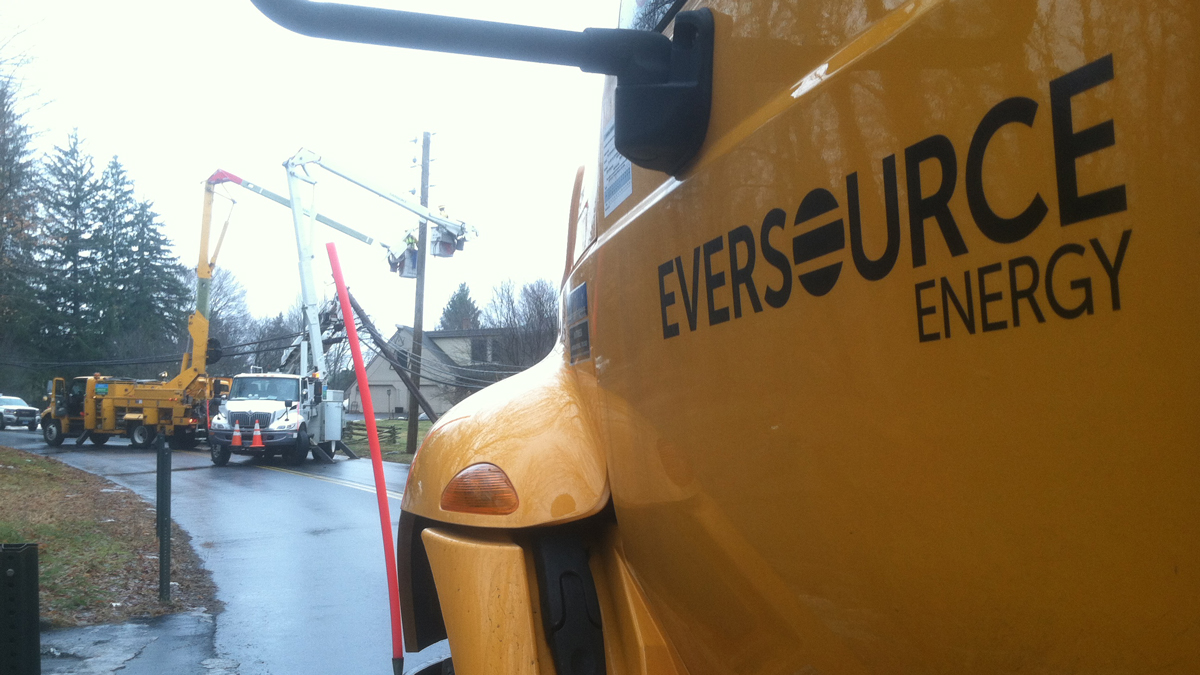 Crash Closes Flanders Road in Southington for Hours