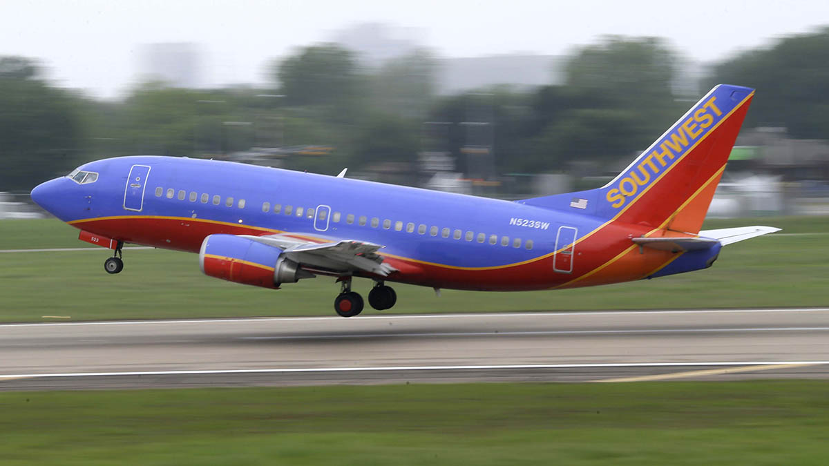 Southwest Flight Diverted to Bradley Amid Mechanical Problem