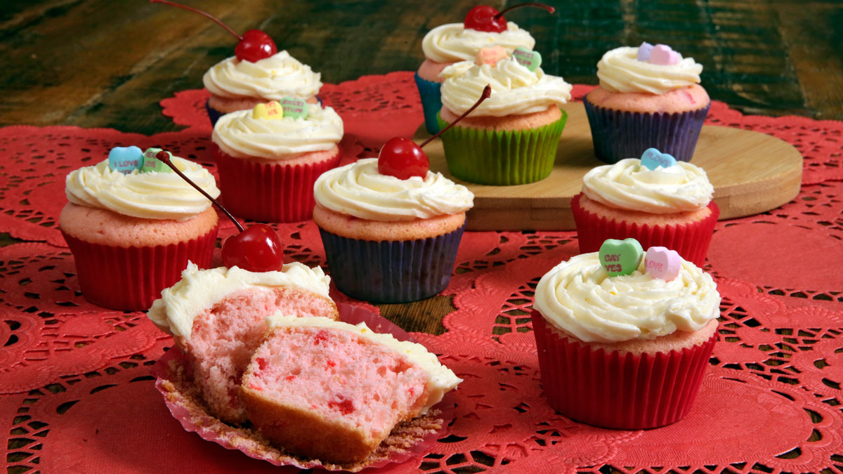 Student Allegedly Brought Tainted Cupcakes to Winsted School