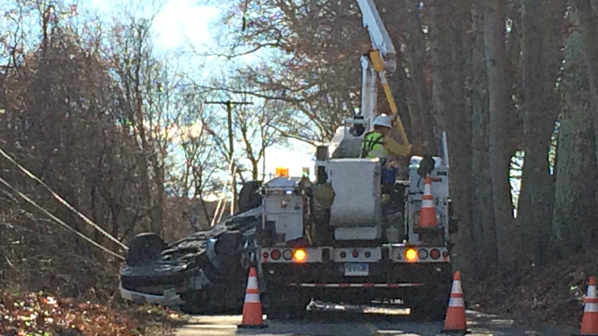 Crash Knocks Out Power in East Haddam
