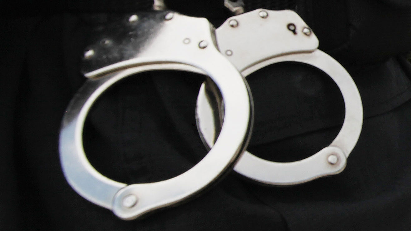 2 Vernon Police Officers Injured in Struggle with Suspects