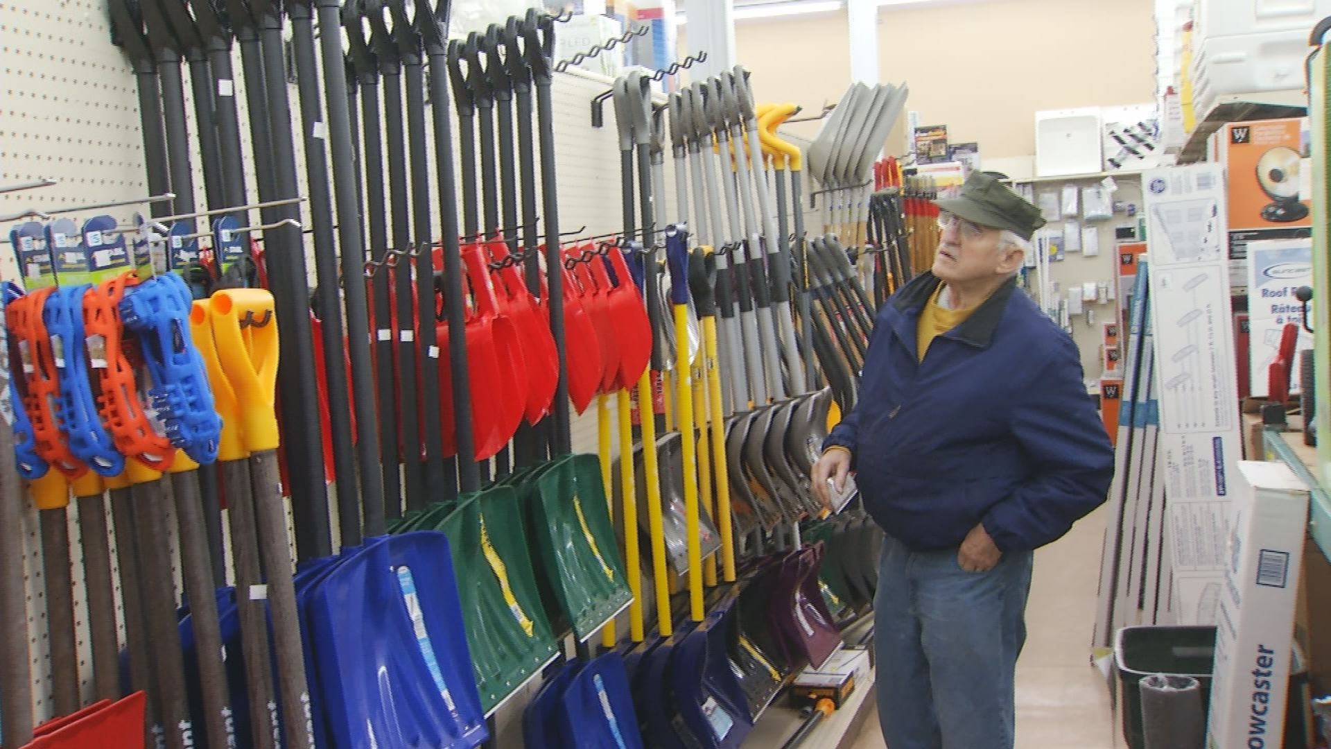 Shoreline Prepares for Storm