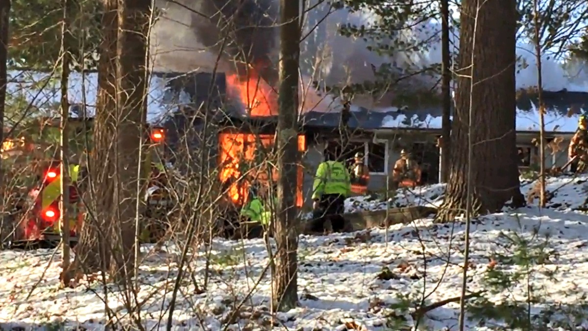 Fire Crews Battle 2-Alarm Blaze in Somers