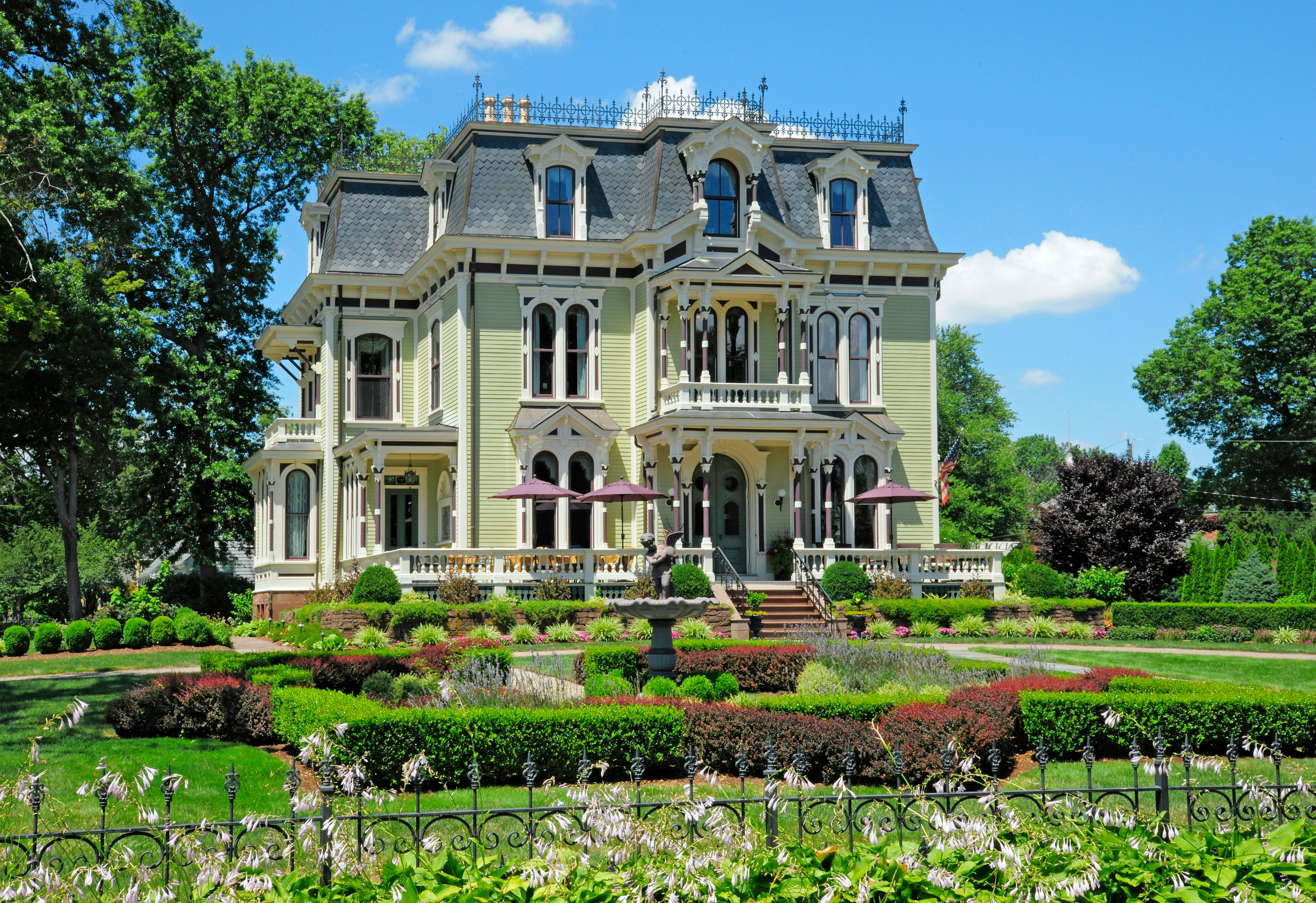 Luxury Bed and Breakfast House for Sale in Wethersfield