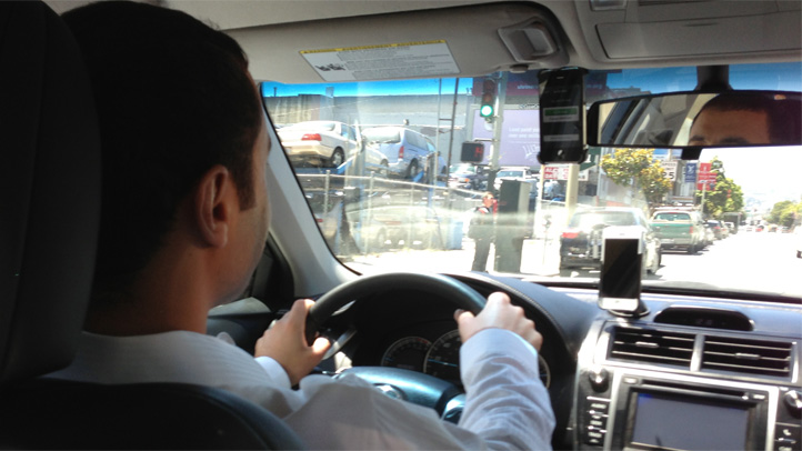 Lawmakers Pass Bill Regulating Ridesharing Services