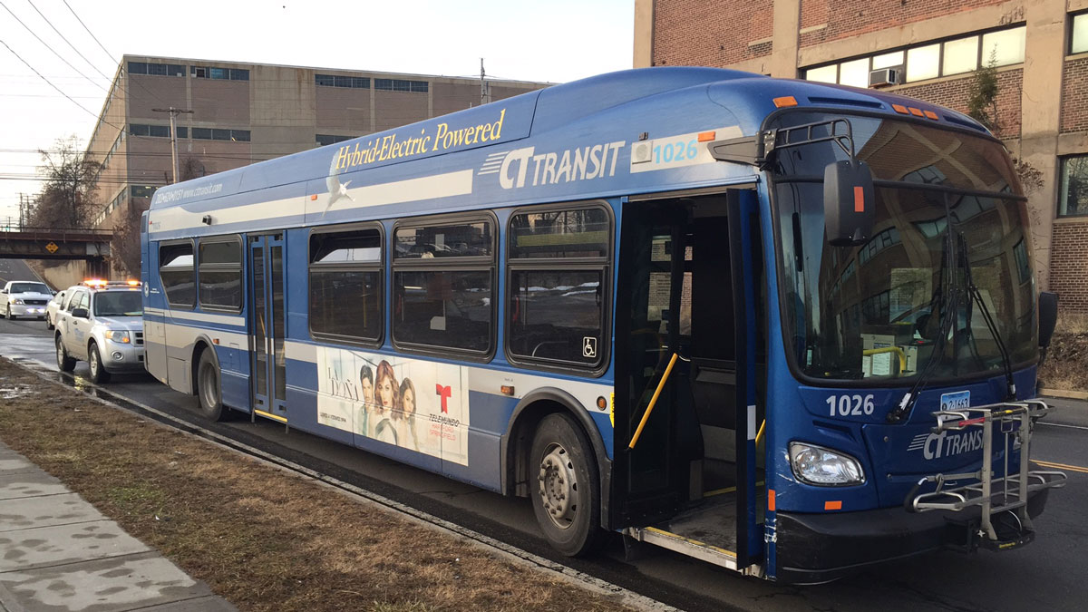 Minor Injuries Reported in West Haven Bus Crash