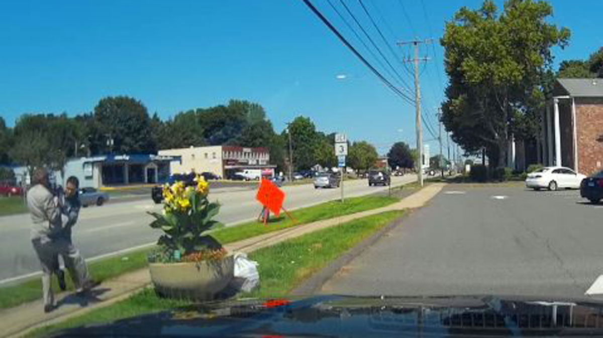WATCH: Wethersfield Police Chief Takes Down Shoplifter