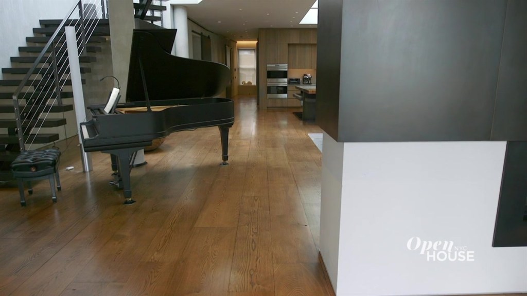 Https Www Nbcconnecticut Com News National International Nats Fans Go Wild After World Series Win Washington Dc 2078871 Https Media Nbcconnecticut Com 2019 09 Stone Fans Jpg Fit 1024 2c576 Watch Nats Fans Go Wild After World Series Win