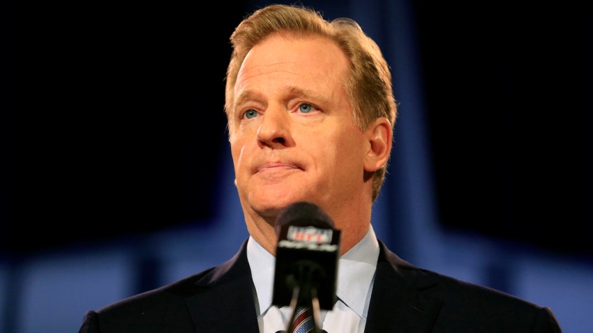 534731953CH00003_NFL_Commis
