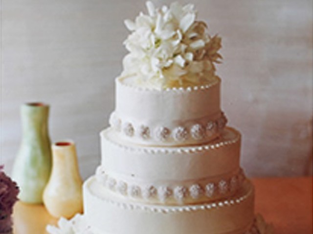 640x480-Generic-Wedding-Cake-web-logo
