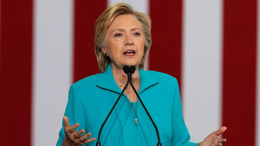 AP_16242014018445-clinton