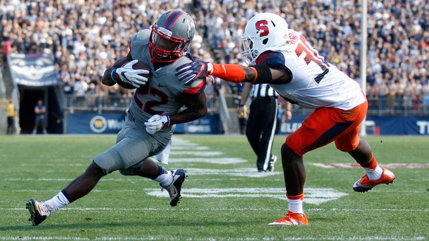 Syracuse UConn Football