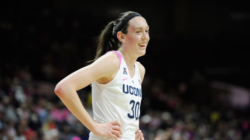 Cincinnati UConn Basketball