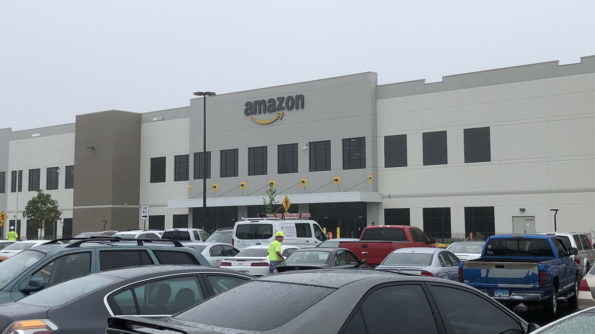 Amazon to Hire Up to 1,800 FullTime Employees in North Haven Governor