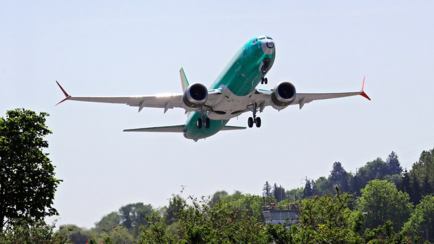 Boeing 737 MAX 8