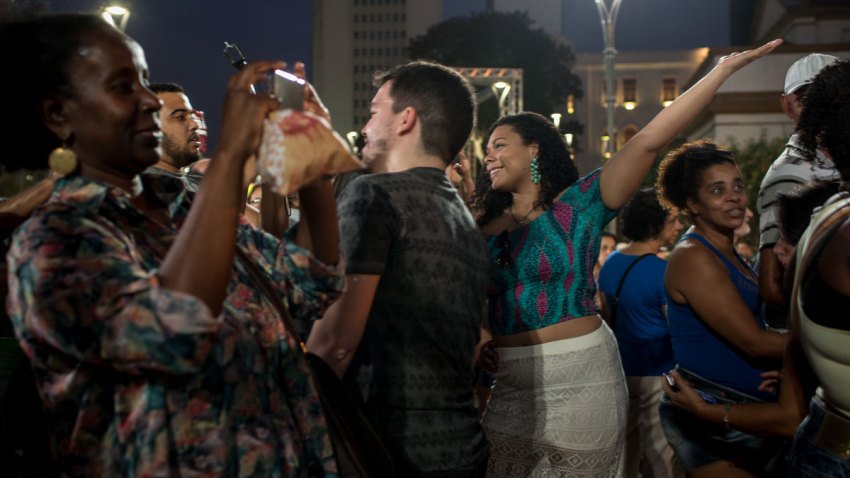 BraziliansatOlympicFlame-91797411