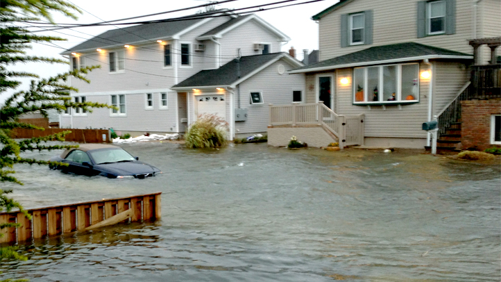 Thousands Trapped By Flood Waters – NBC Connecticut