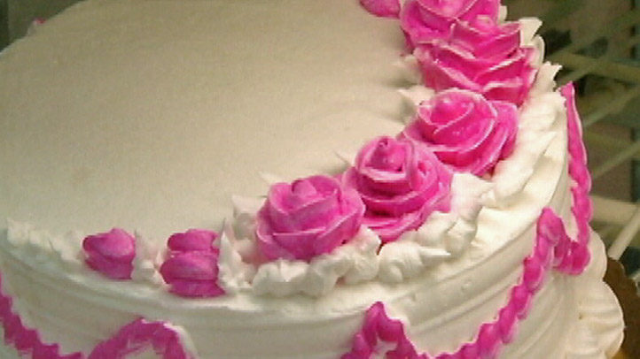 Cake Wreck Gets Festive In West Hartford Nbc Connecticut
