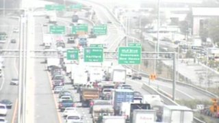 crash n Interstate 95 in New Haven