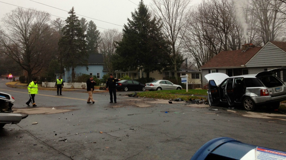 Man In Critical Condition After Hamden Crash NBC Connecticut