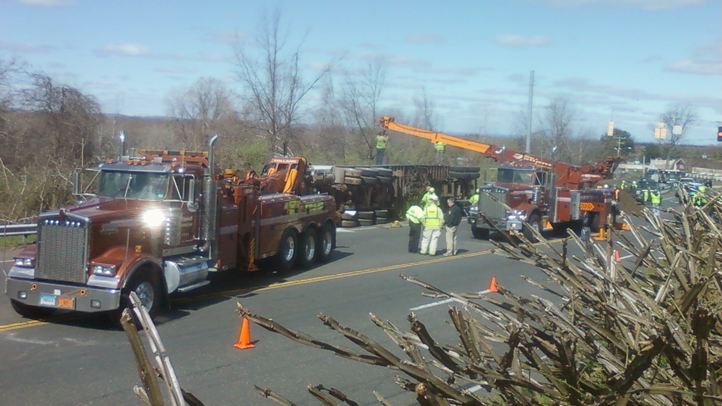 Crash on Sullivan Avenue in South Windsor