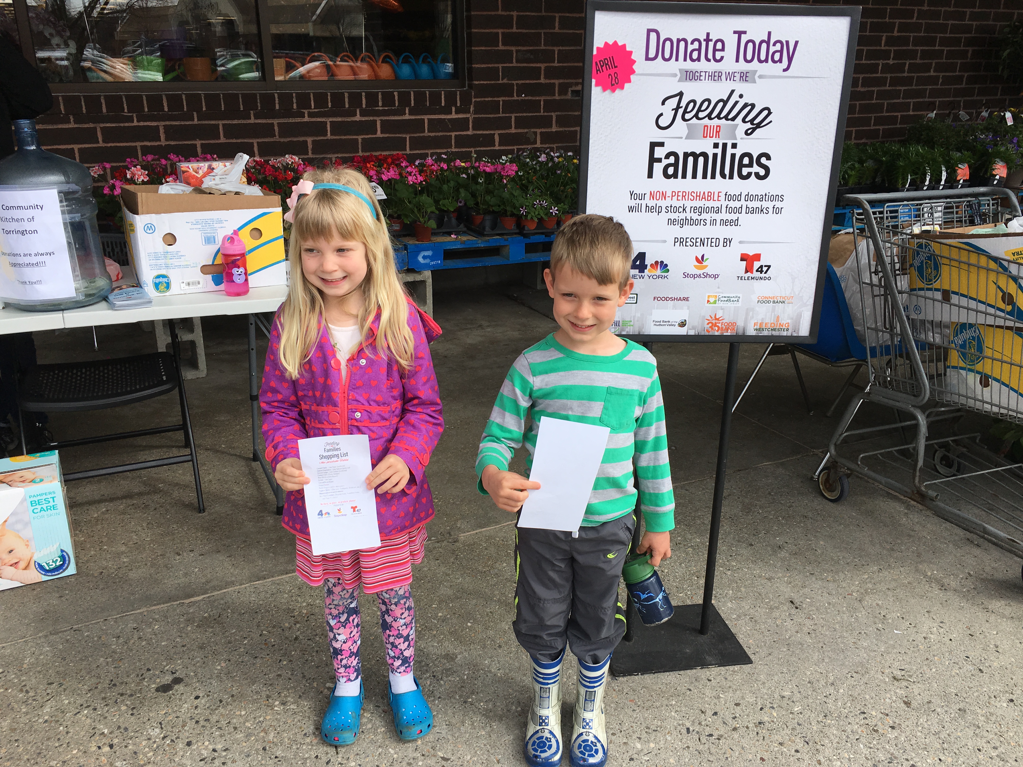 Bruegger's Hosts Free Iced Coffee Day and Fundraiser for Connecticut Food  Bank and Foodshare