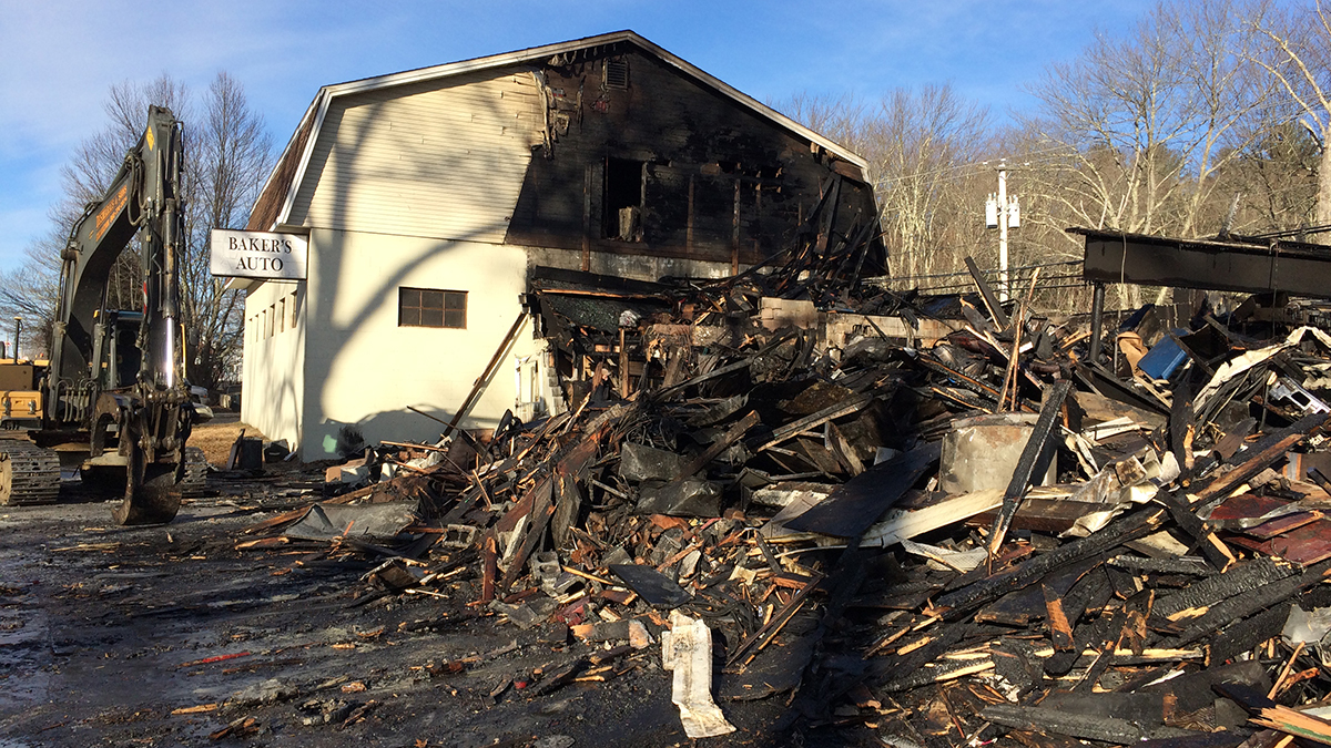 Crews Battle Fire at Baker’s Auto in Putnam NBC Connecticut